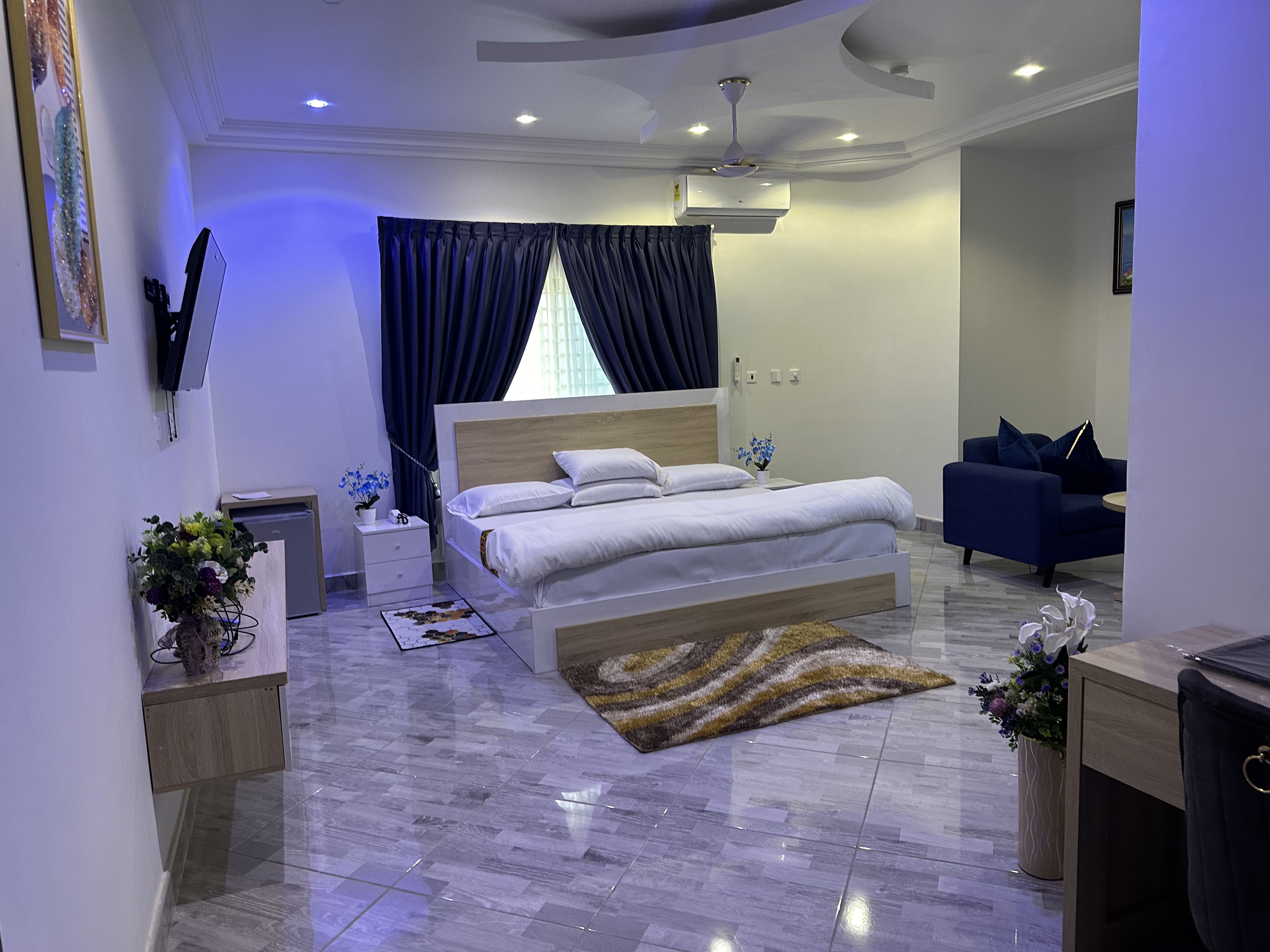 Elegant Retreat Room