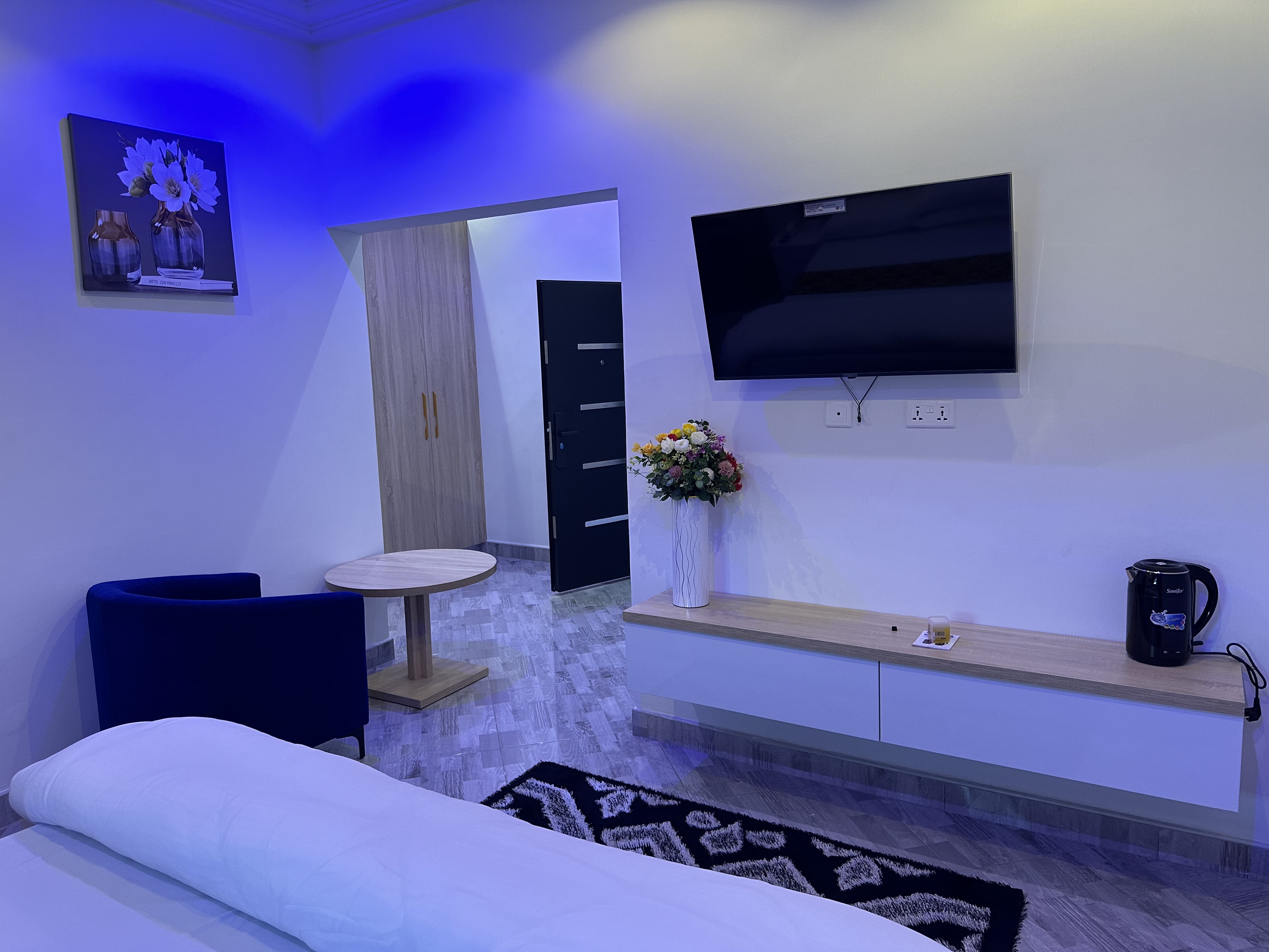 Room TV Area